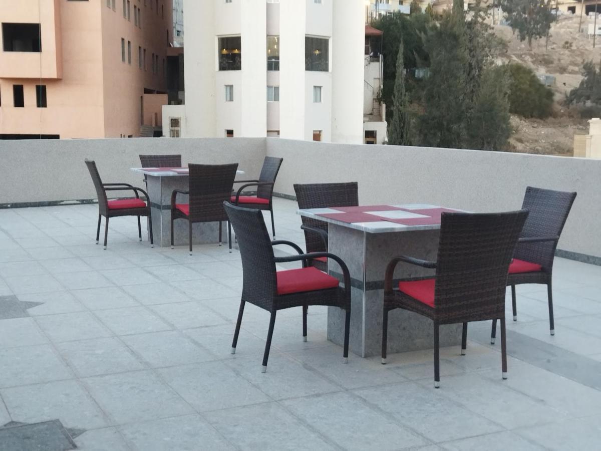 Petra Agora Hotel Wadi Musa Exterior photo